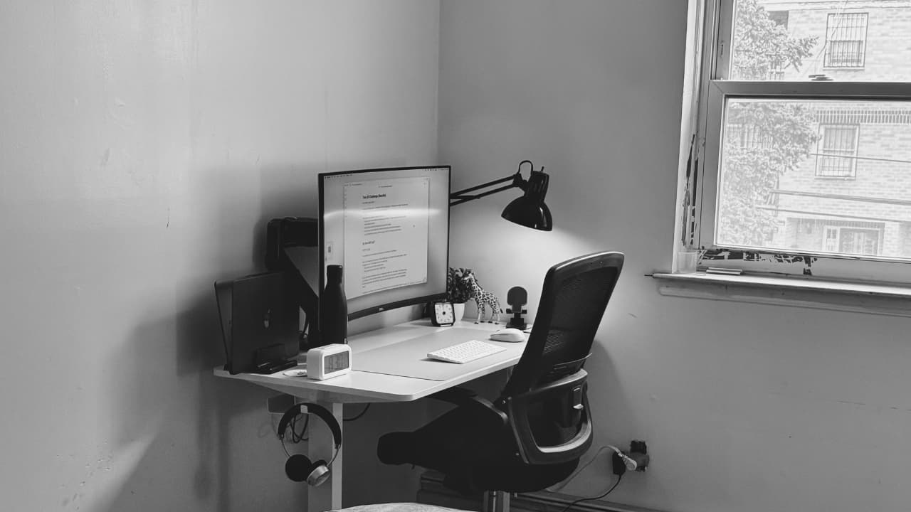 Work station